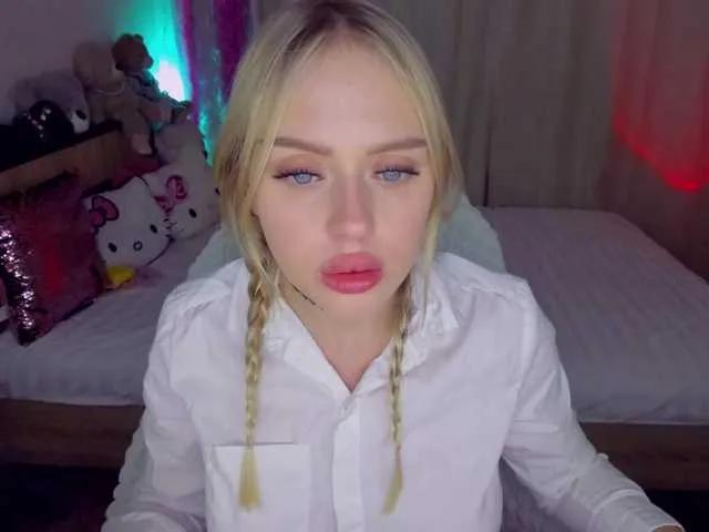 ElinaOcean from BongaCams is Freechat