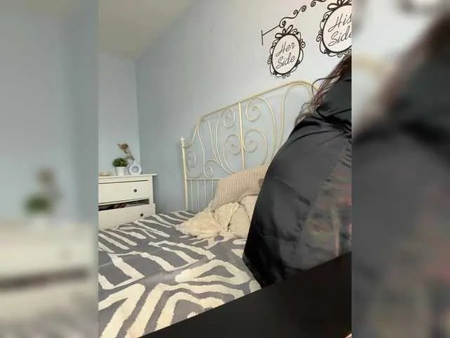 ElisCat from BongaCams