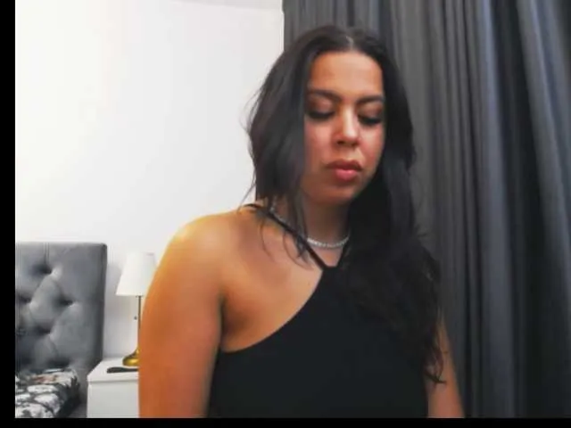 EllaSins from BongaCams