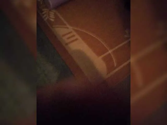 Elleanora from BongaCams