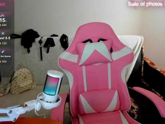 ElliMilka from BongaCams