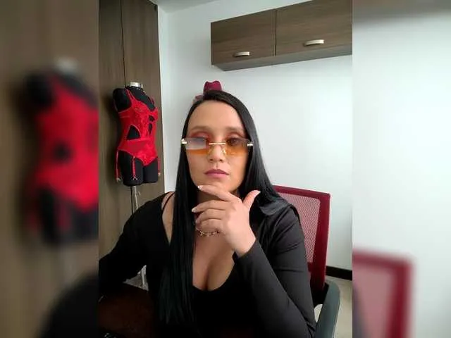 Emeraldgem from BongaCams is Freechat