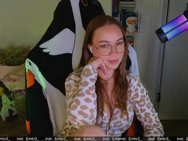 Emili1- from BongaCams is Freechat