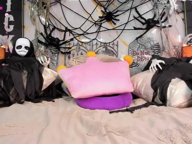 EmilyLeah from BongaCams is Freechat