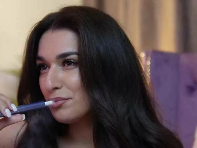 EmmaDallas from BongaCams