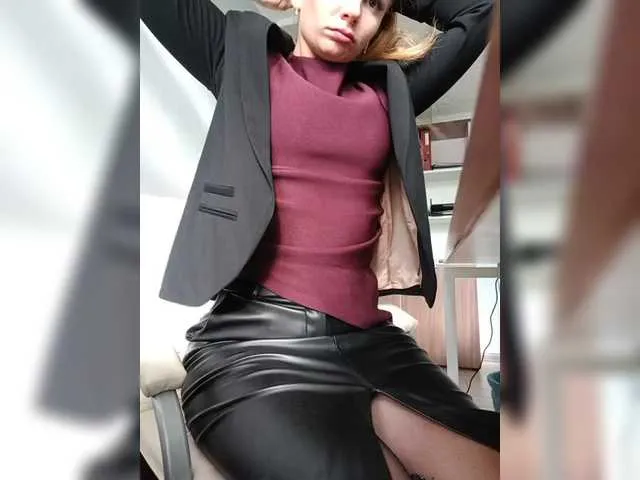 EmmiHot from BongaCams