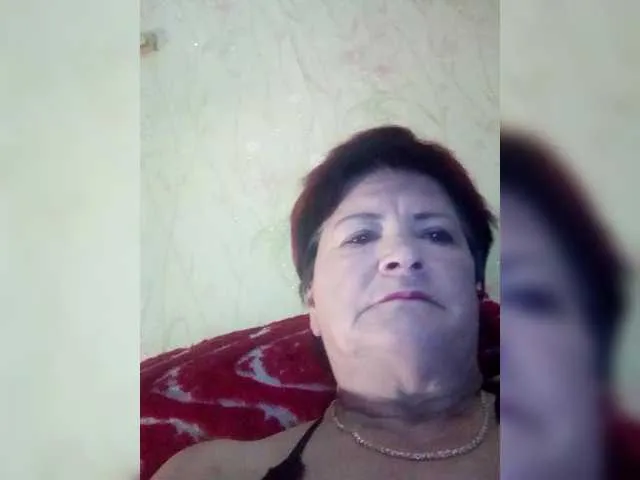 Empresswoman from BongaCams is Freechat