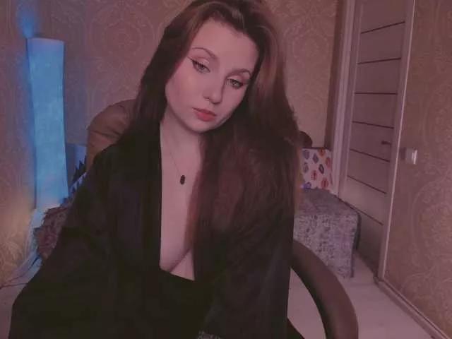 Esmeerrr from BongaCams
