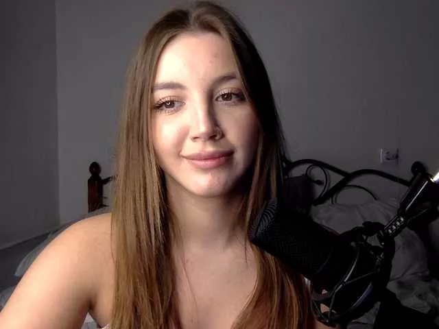 Evelonelfi from BongaCams