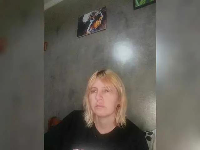 FlameHost from BongaCams is Freechat