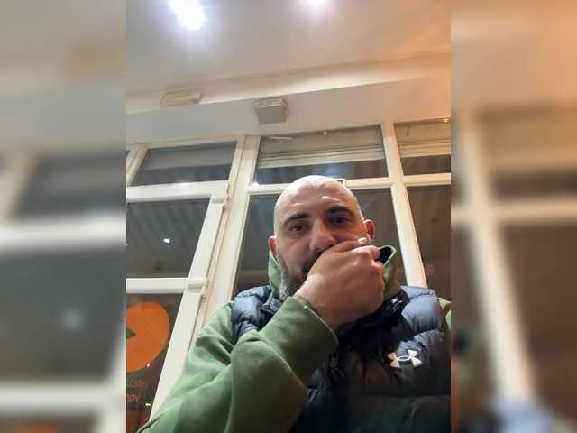 Flora8845 from BongaCams is Freechat