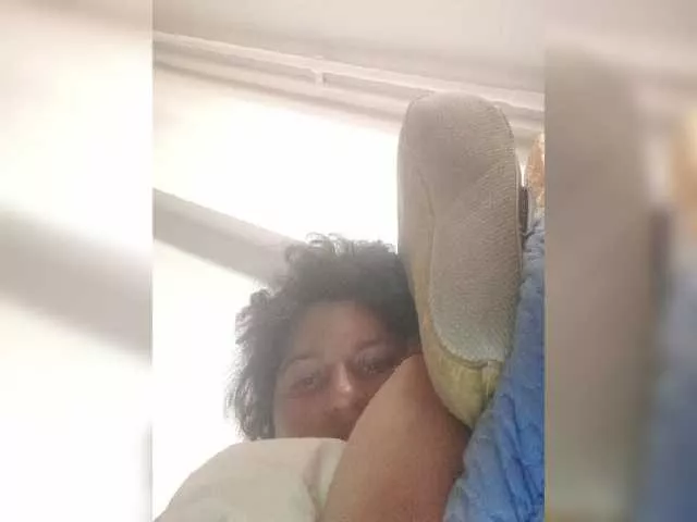 FlowerLauren from BongaCams