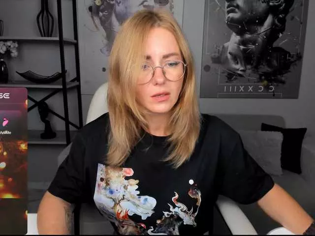 FreyaAkerson from BongaCams