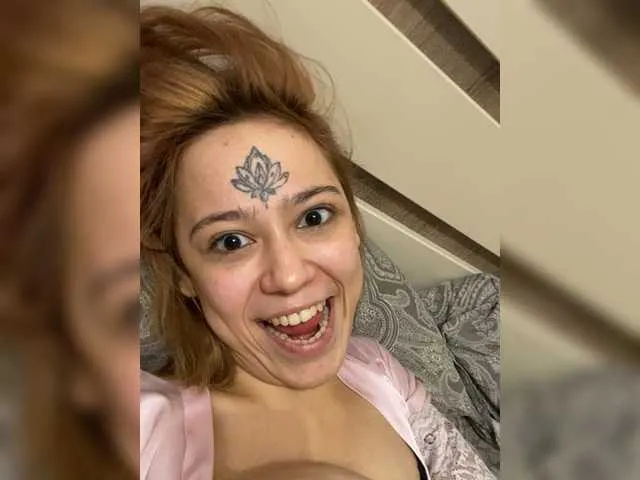 fuckerkillmeplz from BongaCams is Freechat