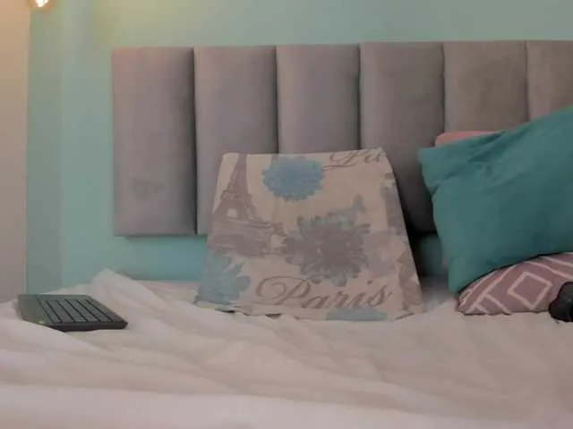 Genesis44u from BongaCams