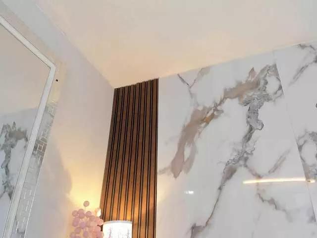hannahill69 from BongaCams