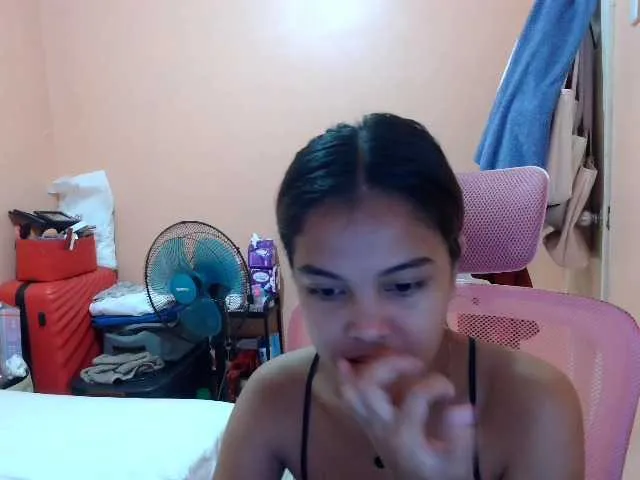 hornygirls from BongaCams is Freechat