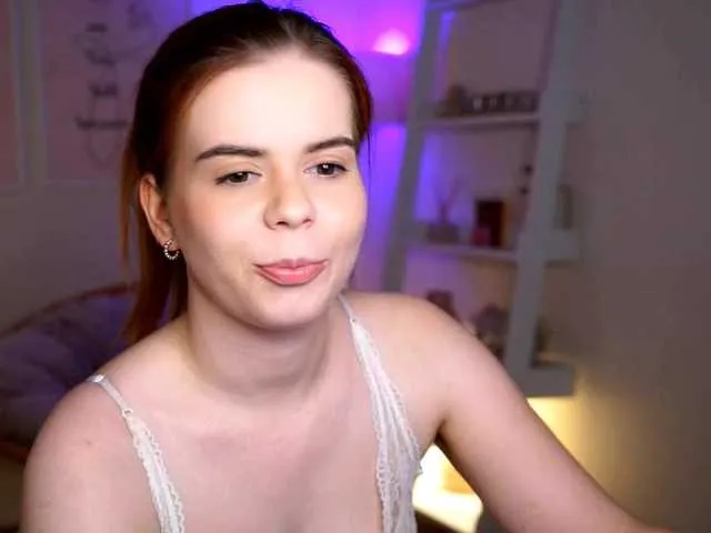 HotlineWme from BongaCams