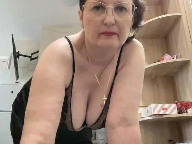 HotMilfPussy from BongaCams is Freechat