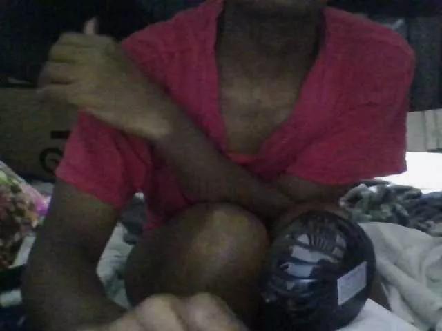 hotommy30 from BongaCams