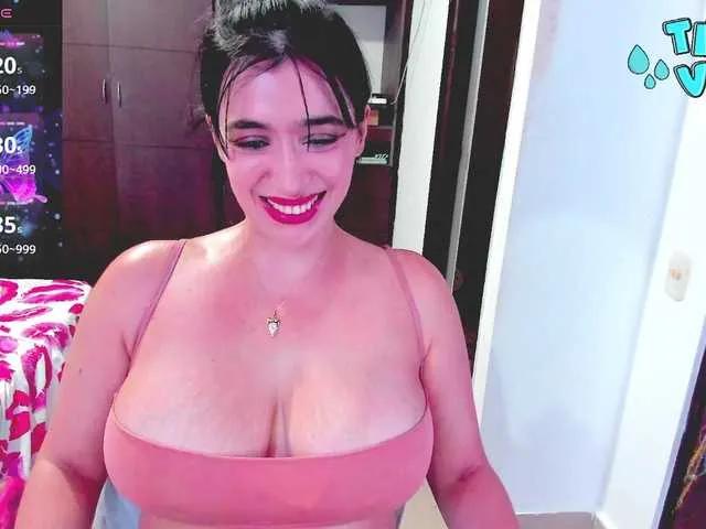 HUGETITS90XX from BongaCams is Freechat