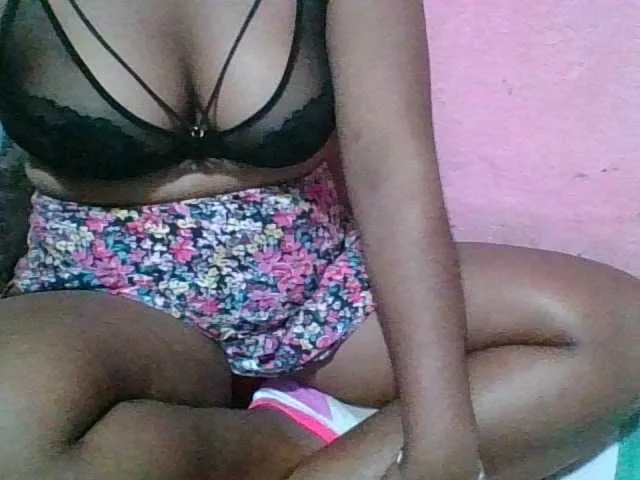 Imanoellah from BongaCams is Freechat