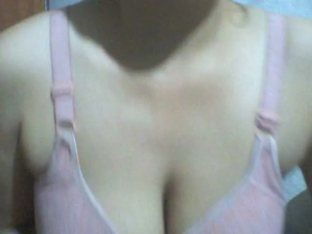 indiagirl50 from BongaCams is Freechat