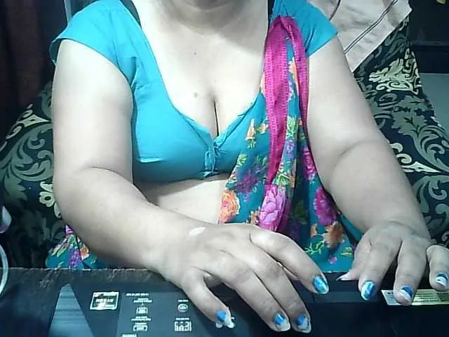 Indianbhabhimilf40 from BongaCams is Freechat