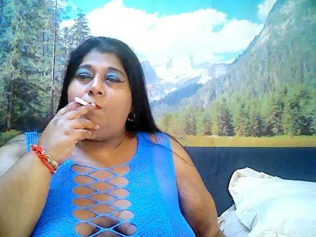 indianhoney from BongaCams