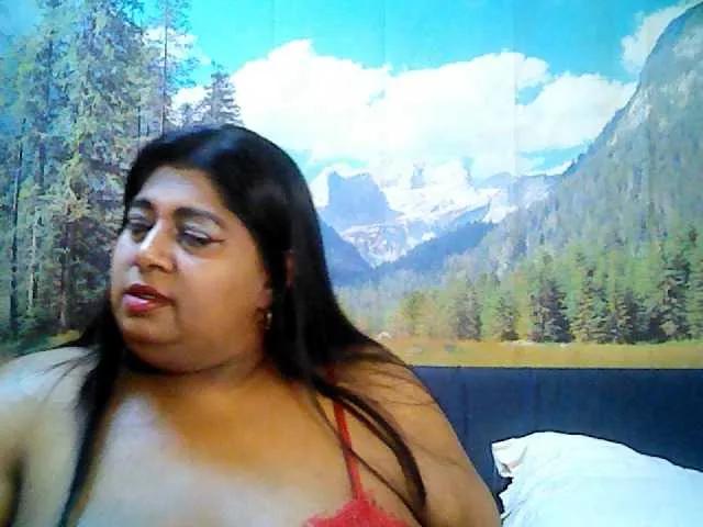 indianhoney from BongaCams