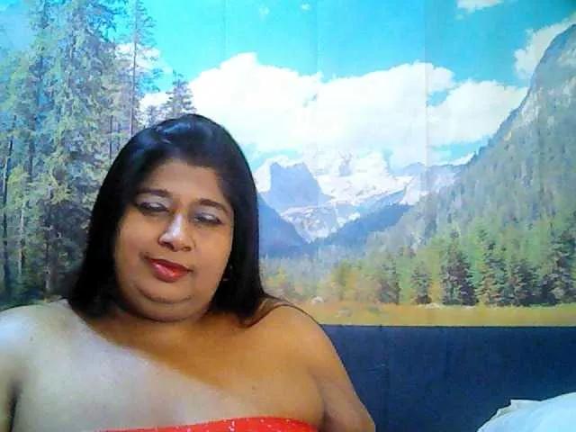 indianhoney from BongaCams