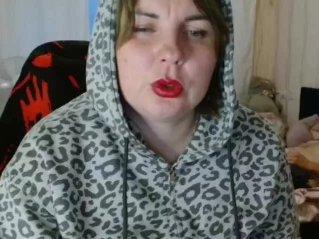 Individual-and-purewhite from BongaCams