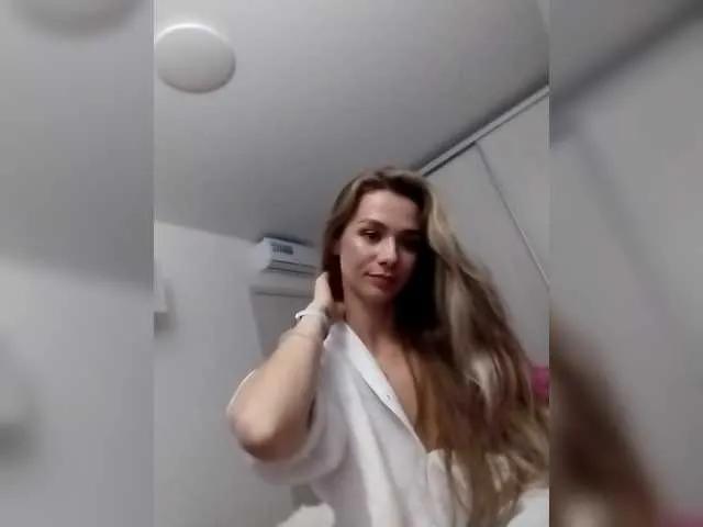 Irina11 from BongaCams is Freechat
