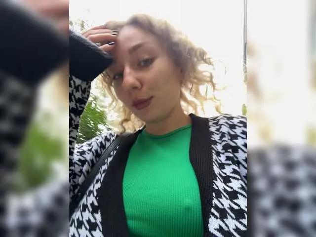 Janchi- from BongaCams is Freechat