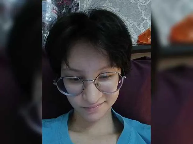 Jillari from BongaCams