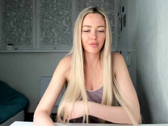 JuciePussy from BongaCams