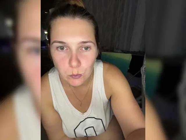 KaraMeld from BongaCams