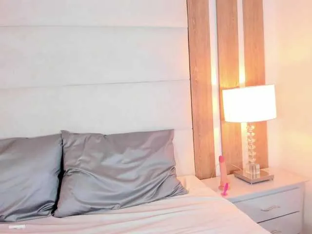 KarolMamacita from BongaCams is Freechat