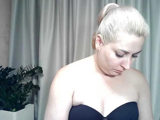 KickaIricka from BongaCams