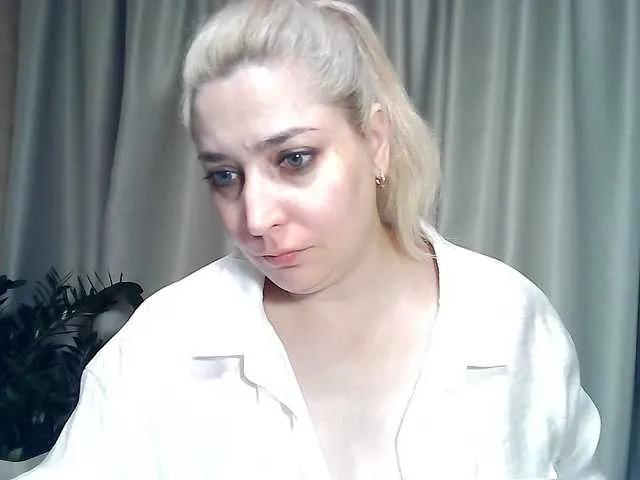KickaIricka from BongaCams