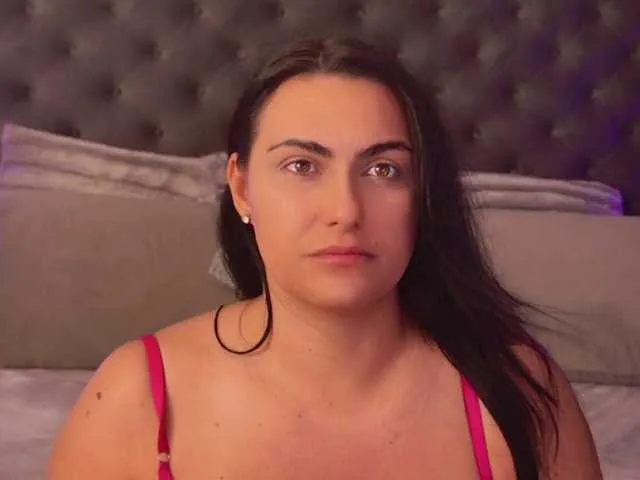 KiraJellylike from BongaCams