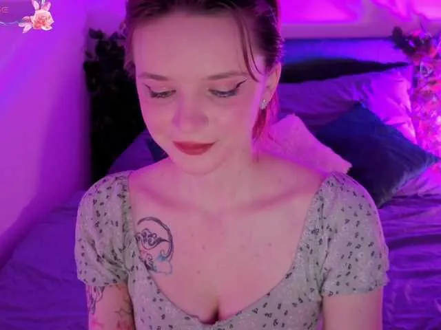 KiraMountrays from BongaCams is Freechat