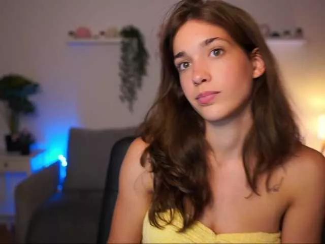 kissiecat from BongaCams