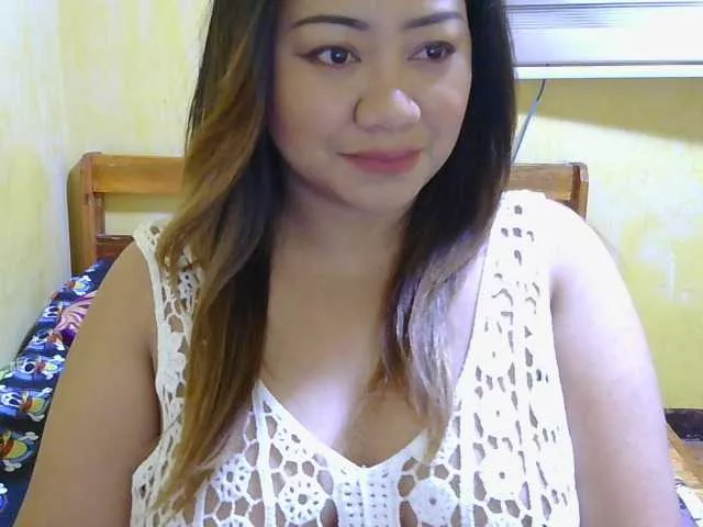 Ladyvita21 from BongaCams