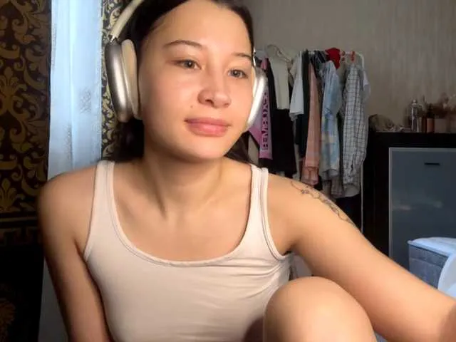 LakishaYanish from BongaCams is Freechat