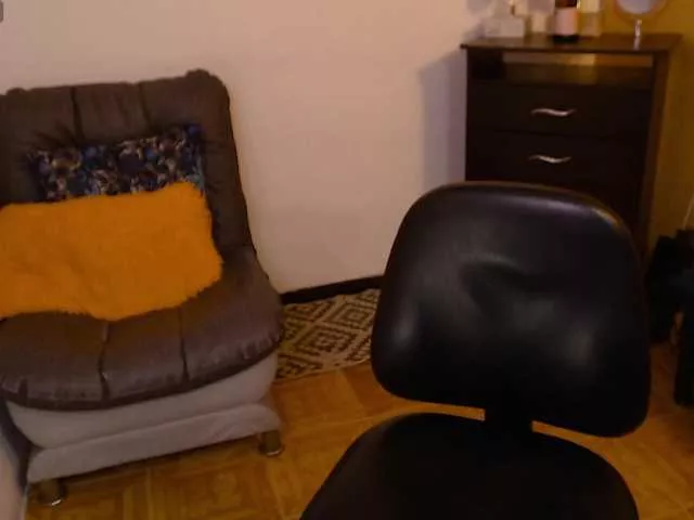 Leah-666 from BongaCams