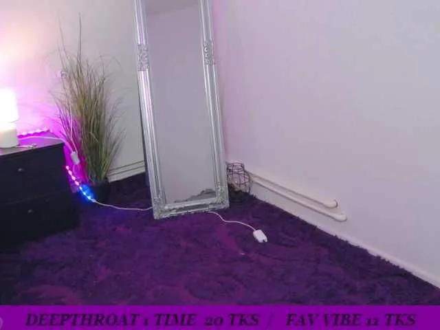 Girls: try live performances with matured performers, from dancing to quirks, in a variety of beautiful sex cams.