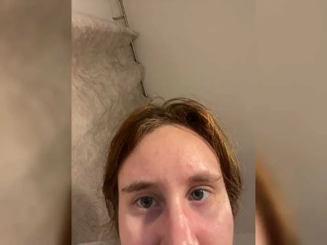 Lili-42 from BongaCams