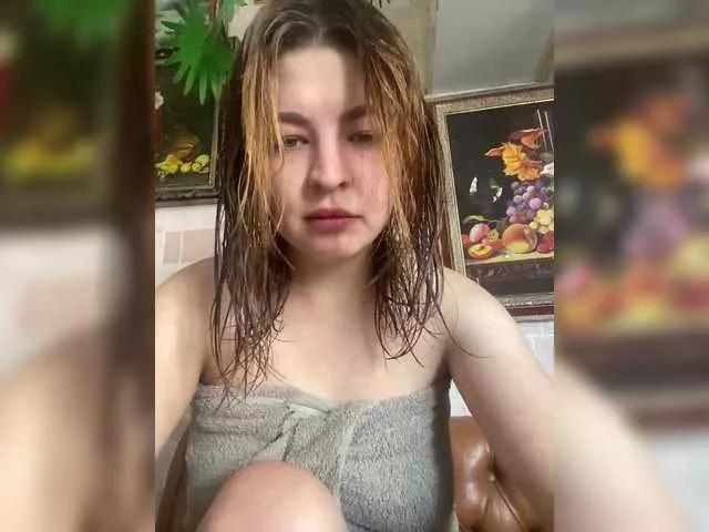 Lilian00666a from BongaCams