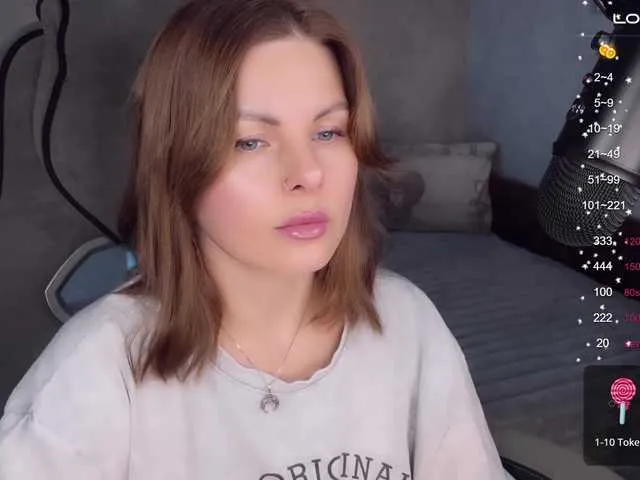 LiluDallass from BongaCams